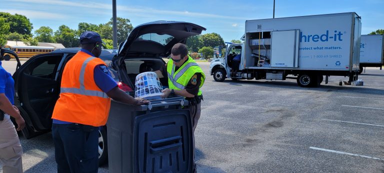 dumping paper 768x346